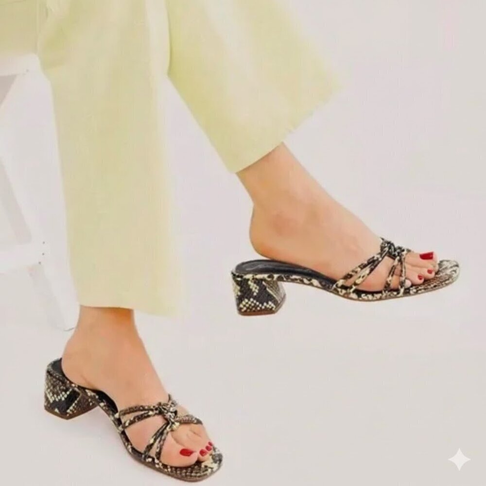 EUC Free People Petra Snake Print Low Block Heel Sandals Shoes Size 39 or 9